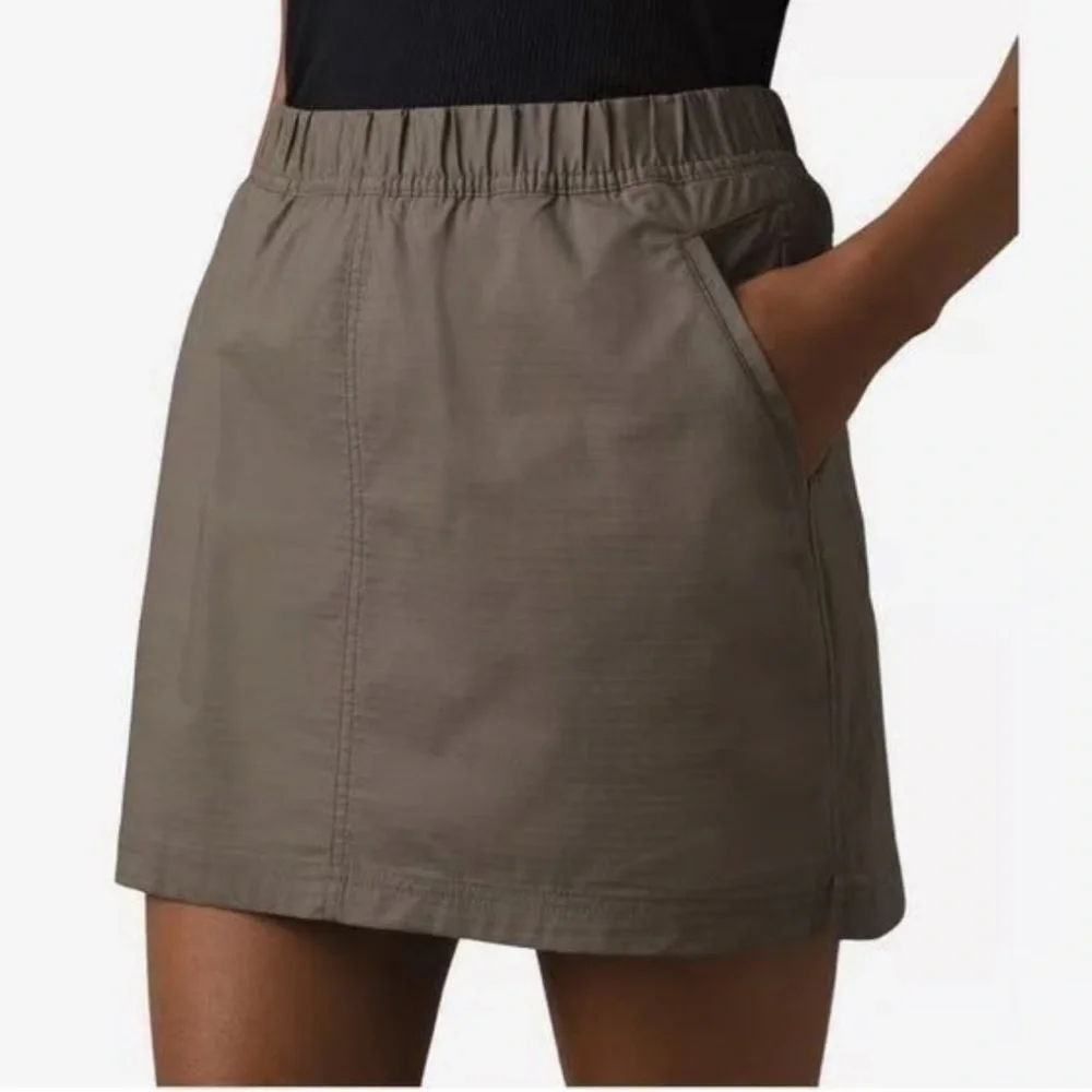 Prana Women’s Elastic Waist Double Peak Skort Size 2 Brand New - Picture 1 of 8